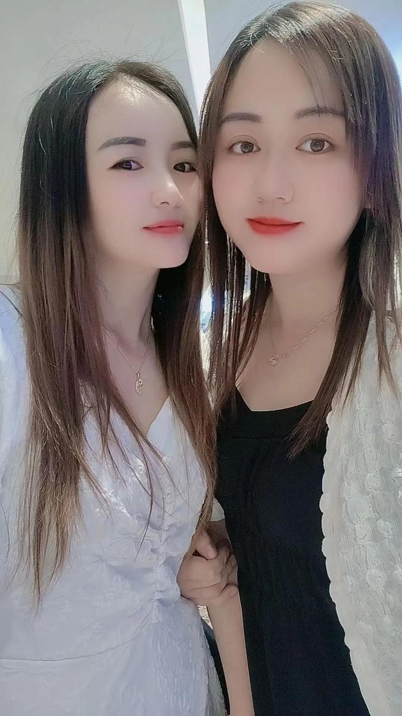 新门内部资料内部网站和05后女生养3个弟妹与20岁女孩养三个弟妹